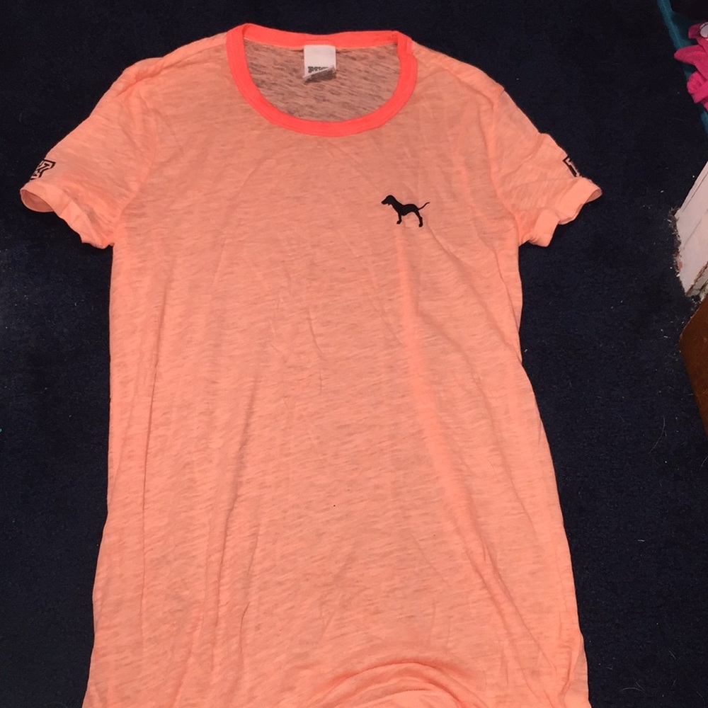 PINK. Tshirt